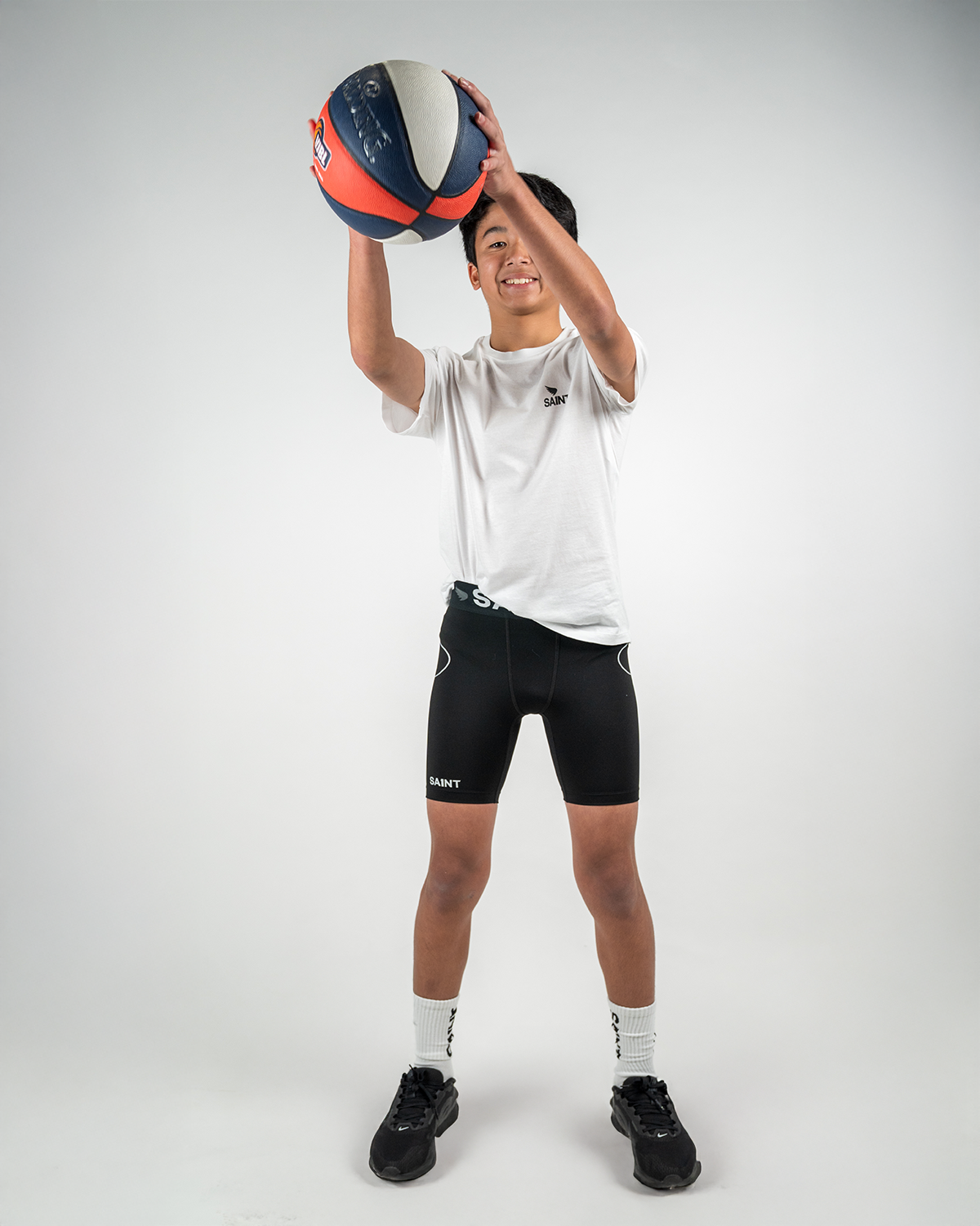 ๐ Boys Compression Shorts (100% off)