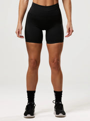 Women's Compression 6" Shorts - Black | SA1NT LAYERS